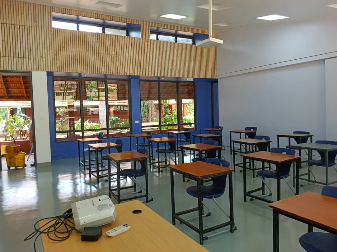  International School of Uganda (ISU)